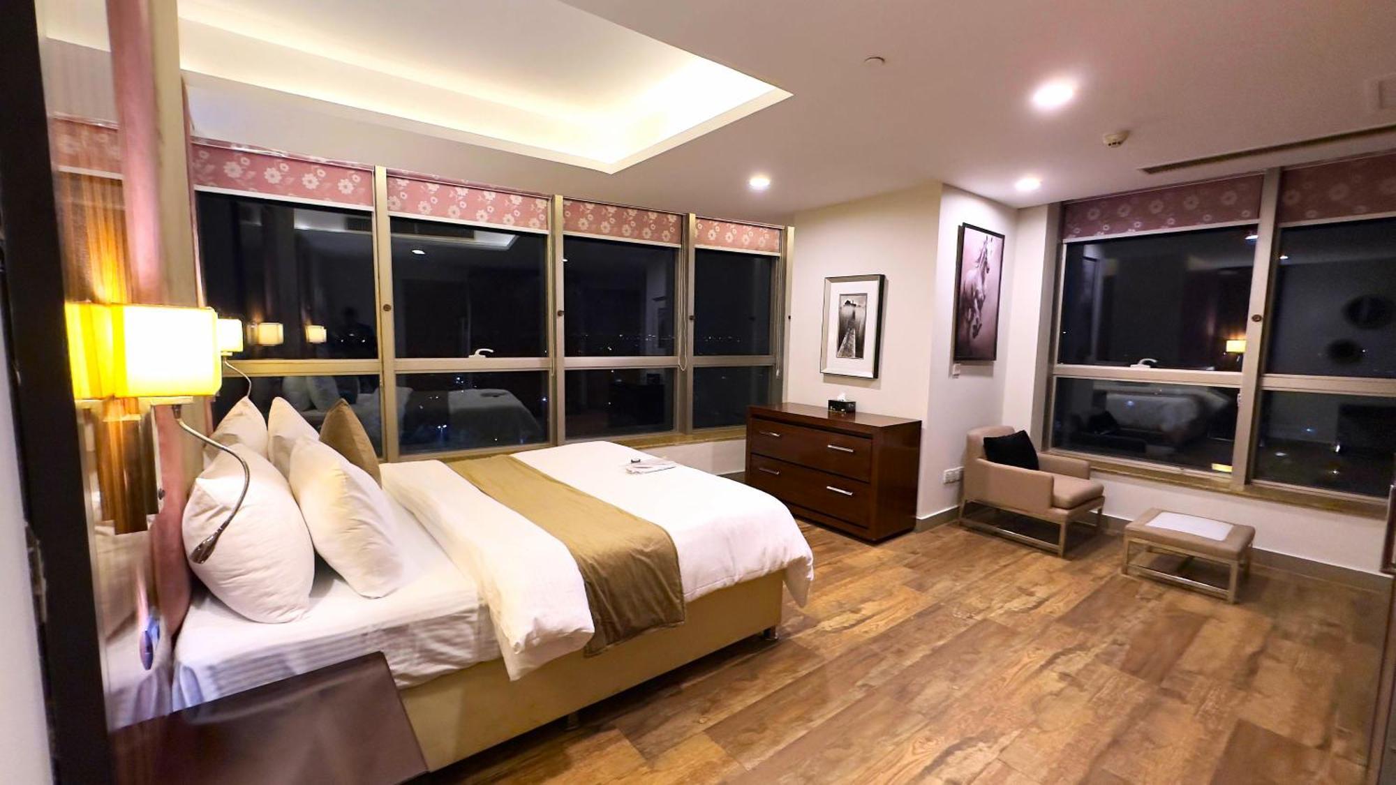Centaurus Apartments Ισλαμαμπάντ Εξωτερικό φωτογραφία